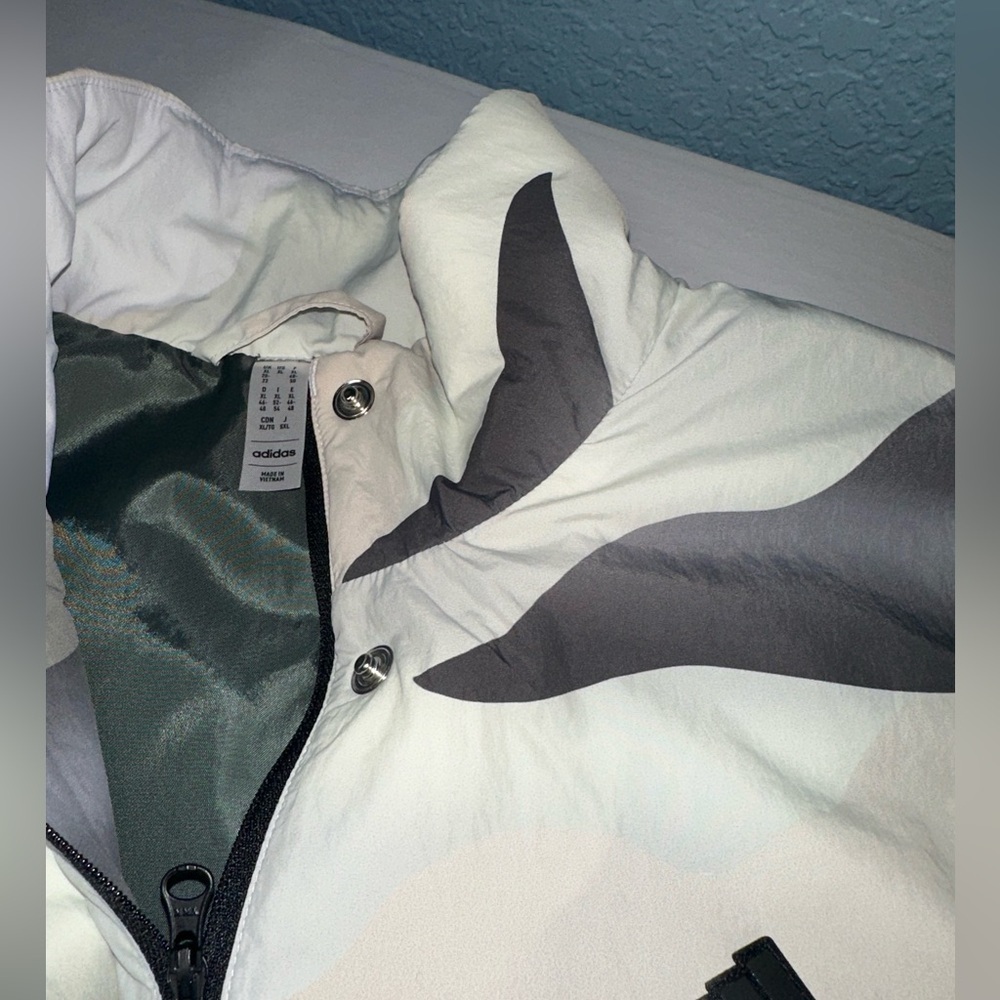 Adidas Vest  Camouflage Jacket - Picture 8 of 9